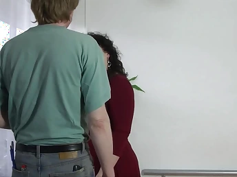 Look forward this amateur dark-haired chick back fever crave a sticky load