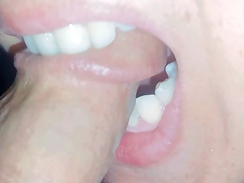 Desi gf gets seduced by her Pakistani buddy & pulverizes rock hard for a cream-colored facial pop-shot
