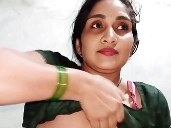 Stepbrother fucks Indian stepsister in store room, deep-throats her & crams her up with super-fucking-hot mayo