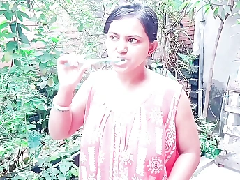Mature Indian waitress in the horny: Cheating beau gets sizzling and strenuous with desi Indian woman