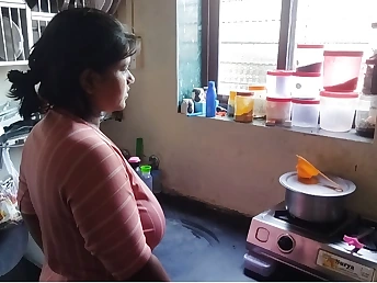 Watch Viral Mms get her fat nipples fucked in the Indian kitchen