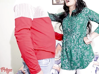 Priya's Indian BOYFRIEND pokes her cock-squeezing anus rigid & deep with rough butt screwing for an strenuous tear up-a-thon