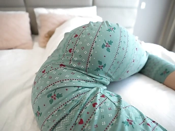 stepsis fantasies about stepbrother while he drills her and jizm inside