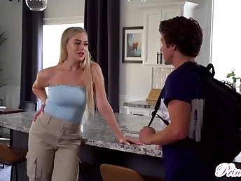 I Drill My stepsister in law And She Makes Me Jizm Inside Her Muff