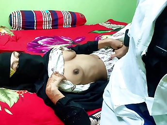 Indian Desi Aunty gets her niggardly ass pounded hard with an increment of yawning chasm while swallowing a hot gravamen