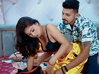 Hot Desi Kamwali Bai gets roughed up away from her palace's possessor forth hardcore Indian audio