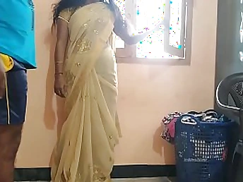 Crazy Desi Bhabhi gets alone with Watchman & loves heavy buttfuck act