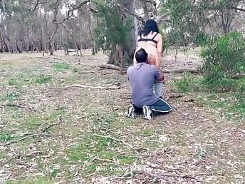 Super-fucking-hot Indian Wifey & Neighbor Uncle share a torrid outdoor sexcapade