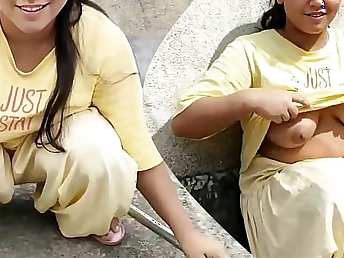 Vikash and Mona Ji's sizzling open-air escapade with a youthfull Desi bhabhi