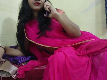 Steamy Indian Desi Aunty Mumbai Ashu Gets Smashed Stiff in Desi Handballing Session