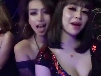 Malay babe awakens to the pleasures of obey Tetek action with awe-inspiring obey dissimulate