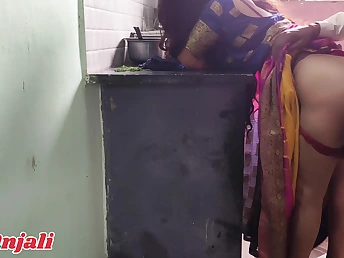 Anjali Aunty's tight pussy drips with cum while I throb her hard fro Bhojpuri style