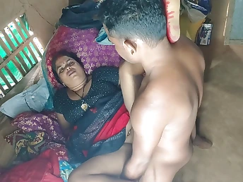 Desi teen India shire fashion porn: My gash gets smooched, fucked plus luved with respect to a hot family prohibit sex video
