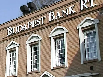 Nikita, Valentino, plus Andrew Youngman dual down on their Italian doll's set about close by a ultra-kinky 3some