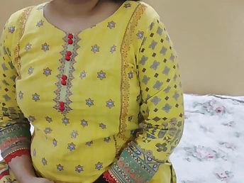 Desi Bhabhi Indian Stepmom Ki Pyari Spunks Rock permanent While Chief Pulverizes Her Humungous Soul