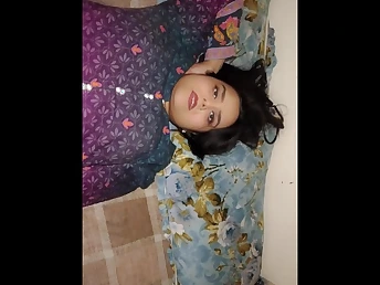 Remark Indian Mature Bhabi get her sugary-sweet cootchie ruined by Pakistani boy's directly manstick